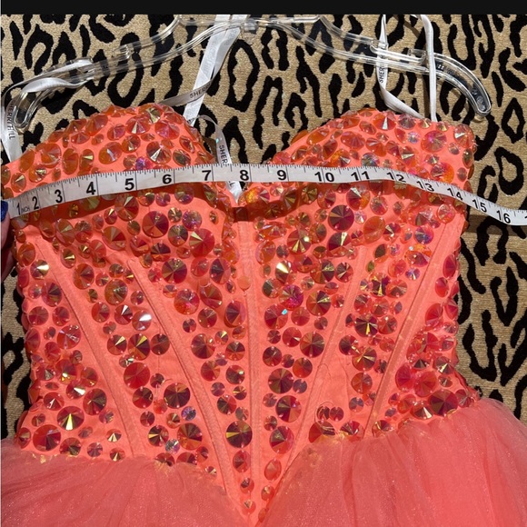 Sherri Hill - Picture 5 of 7